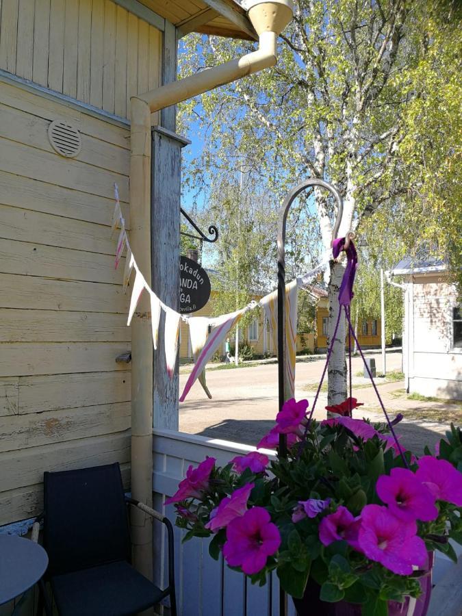 Bed and Breakfast Kirkkokadun Amanda Ja Olga Uusikaupunki Exterior foto